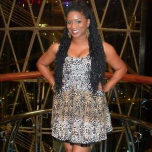 Adorable cutout back detail Jessica Simpson dress